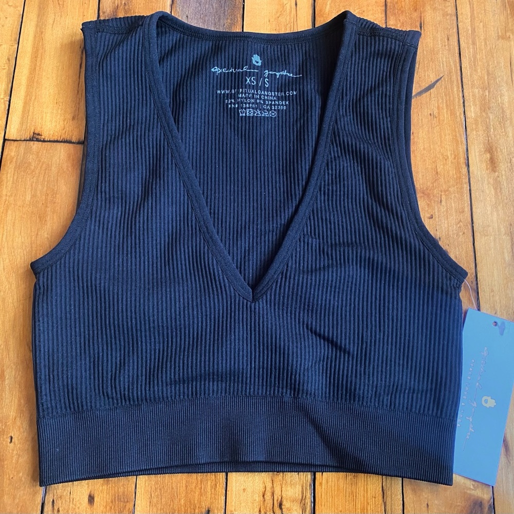 NWT Spirtual Gangster Black ribbed V-neck sports top/bra.